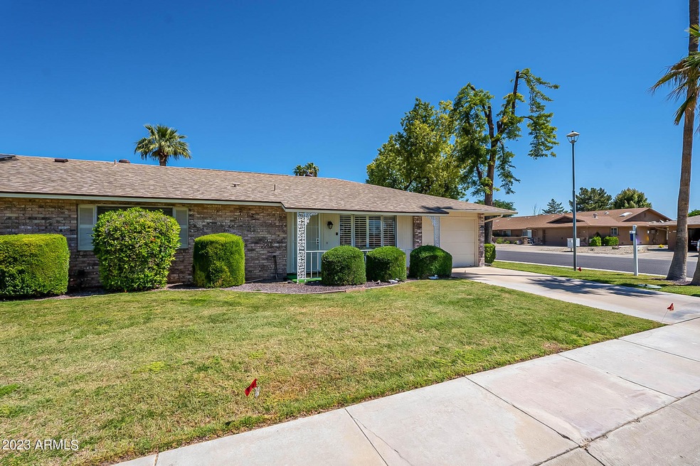 9862 W Willowbrook Ct, Sun City, AZ 85373 - photo 1