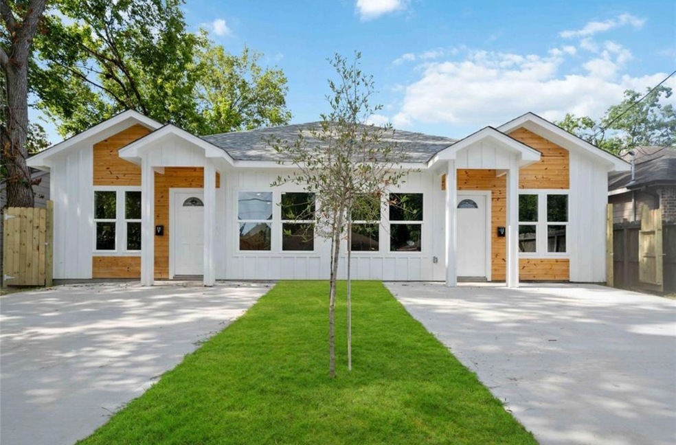 4506 Phlox St unit B, Houston, TX 77051 - photo 1