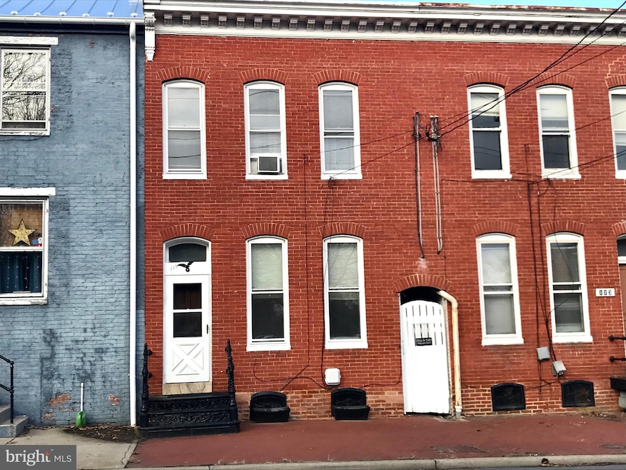 115 W South St, Frederick, MD 21701 - photo 1