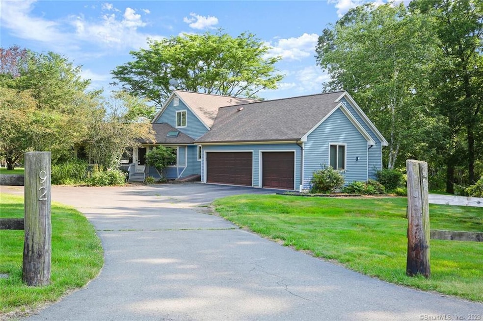 92 Pinecrest Rd, Orange, CT 06477 - photo 1