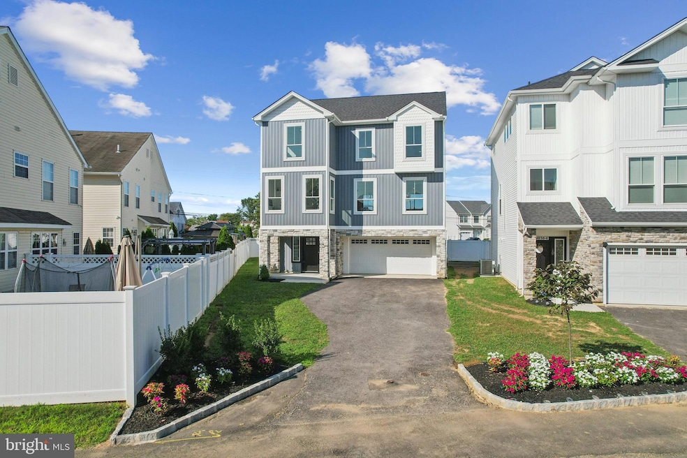 9838 Legion St unit 1, Philadelphia, PA 19114 - photo 1