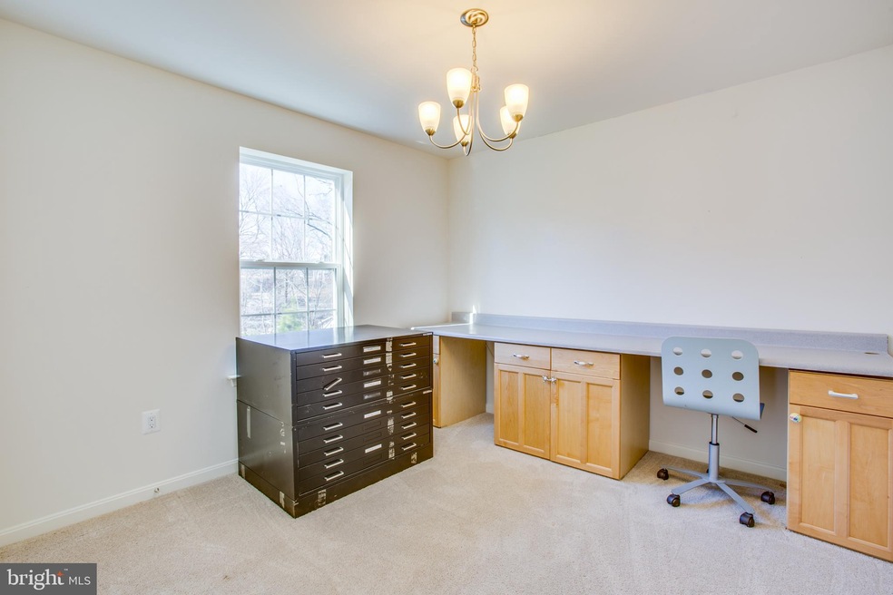 3826 Grafton Ct, Triangle, VA 22172 - photo 1