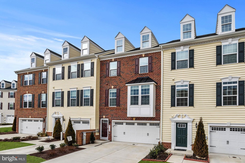 934 Magnolia Blossom Ct, Sykesville, MD 21784 - photo 1