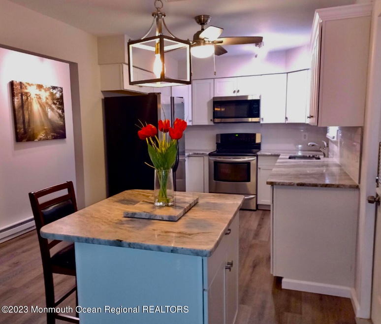 1A Golden Ct unit 62, Whiting, NJ 08759 - photo 1