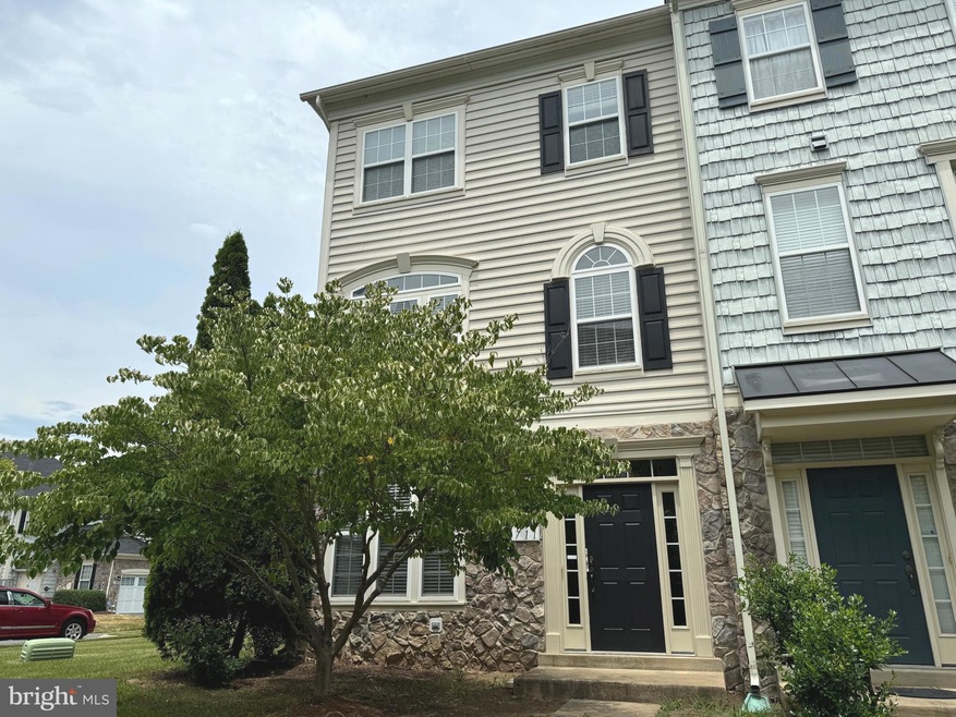 711 Redgate Ln, Woodbridge, VA 22191 - photo 1