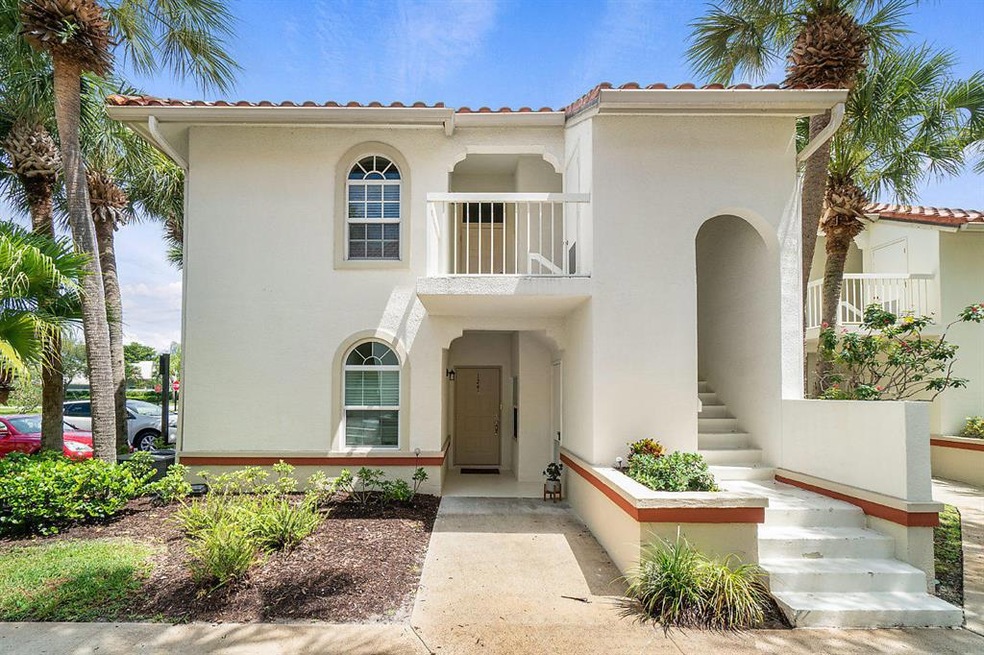 124 Cypress Point Dr unit D, Palm Beach Gardens, FL 33418 - photo 1