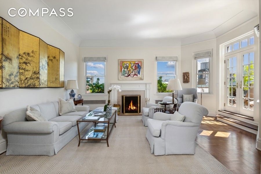 8 E 96th St unit PHA, New York, NY 10128 - photo 1