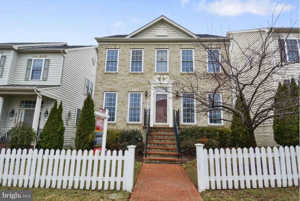 23124 Yellowwood Dr, Clarksburg, MD 20871 - photo 1