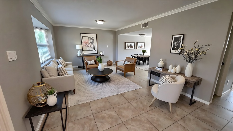 6430 Bankside Dr unit 12, Houston, TX 77096 - photo 1