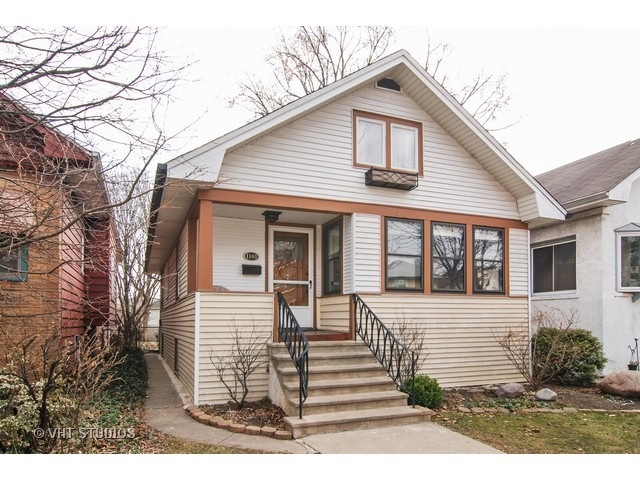 1168 S Elmwood Ave, Oak Park, IL 60304 - photo 1