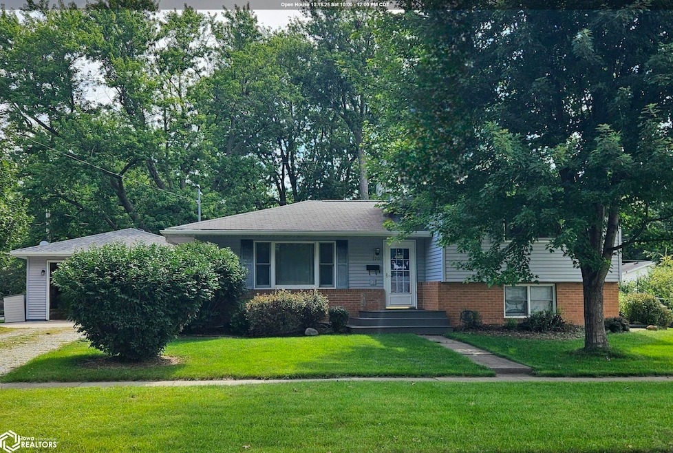 1201 S 5th St, Fairfield, IA 52556 - photo 1