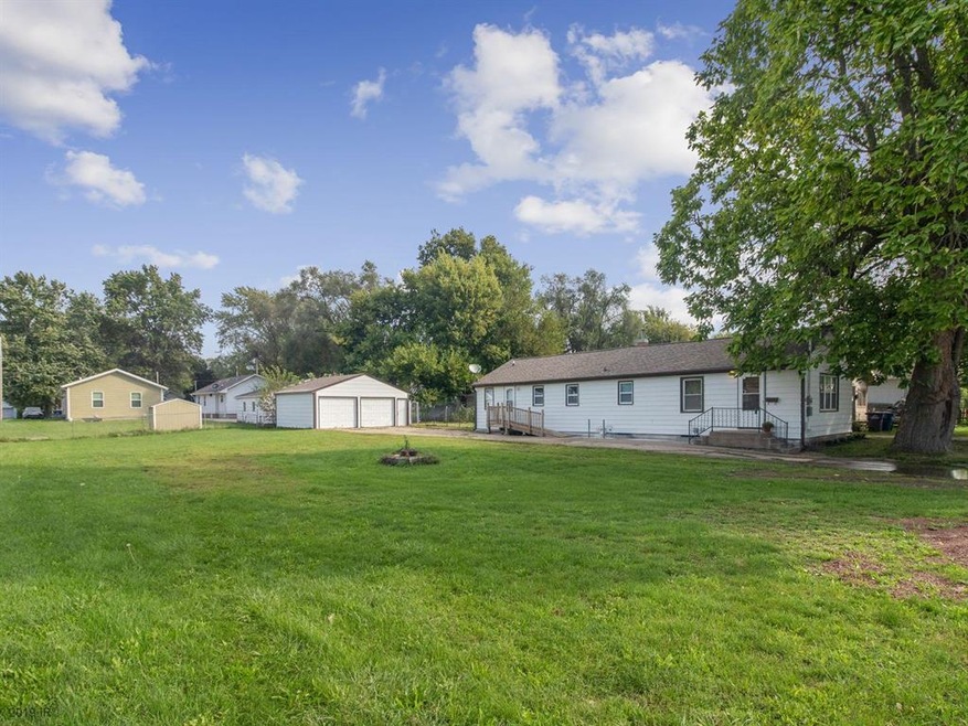 2942 State Ave, Des Moines, IA 50317 - photo 1