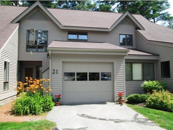 21 Seasons unit 21, New London, NH 03257 - photo 1