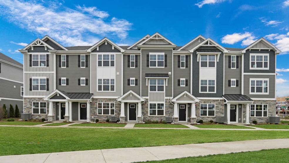 369 Bridgeview Ct, St. Charles, IL 60174 - photo 1