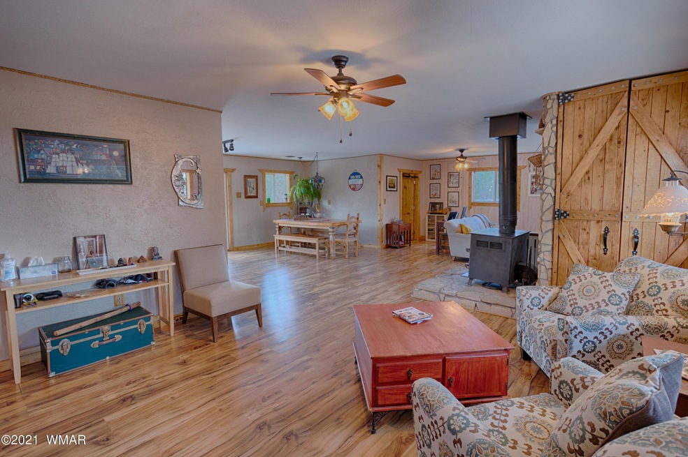 201 E Willis, Show Low, AZ 85901 - photo 1