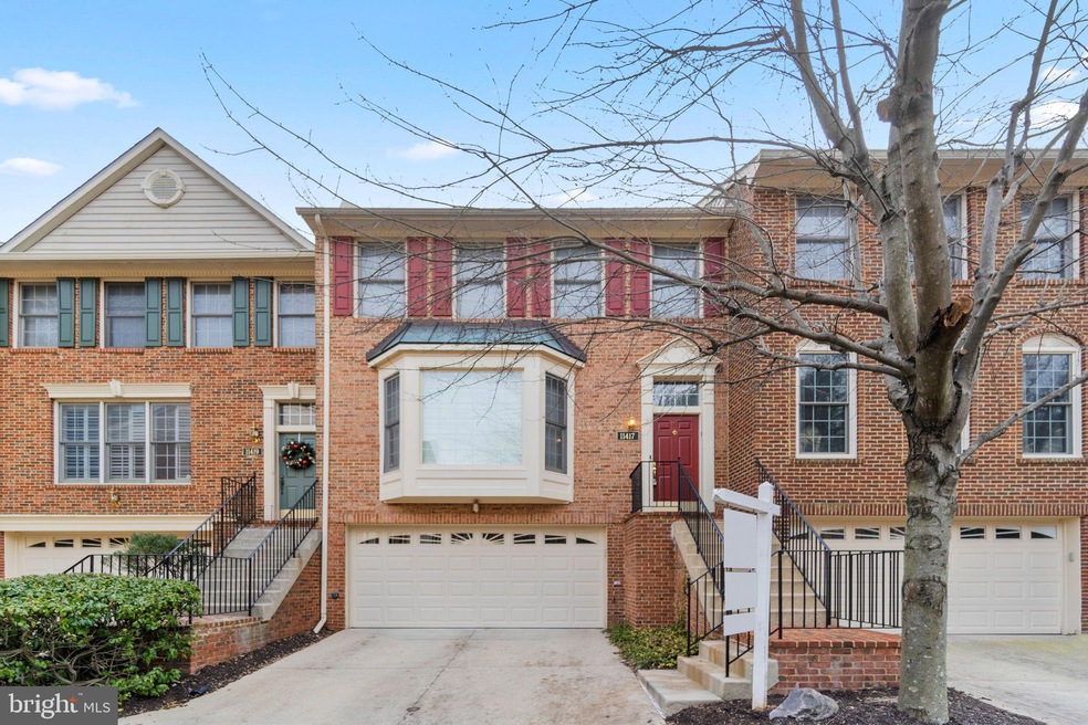 11417 Hollowstone Dr, Rockville, MD 20852 - photo 1