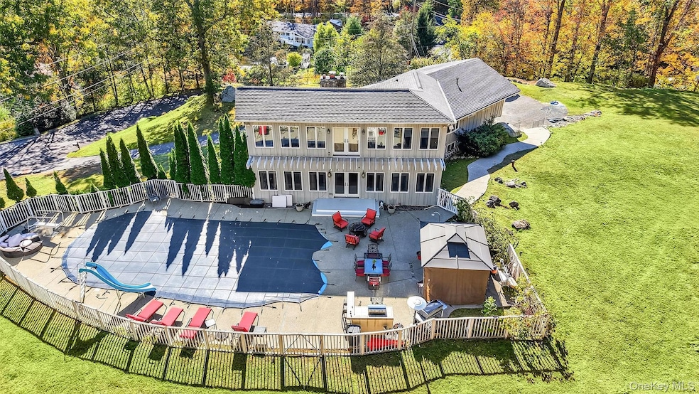 For Sale $1,095,000 • Co-Listing Agent