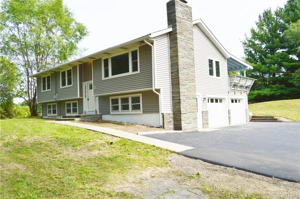 26 Twin Dr unit 5, Hudson, NY 12534 - photo 1