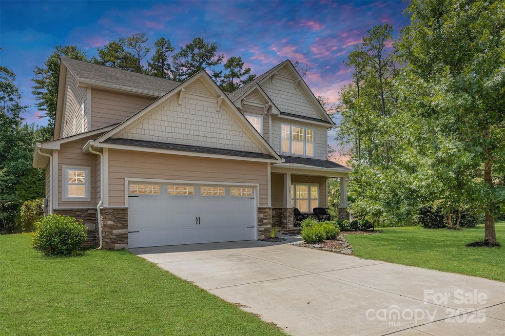 1227 Clover Ln, Matthews, NC 28104 - photo 1