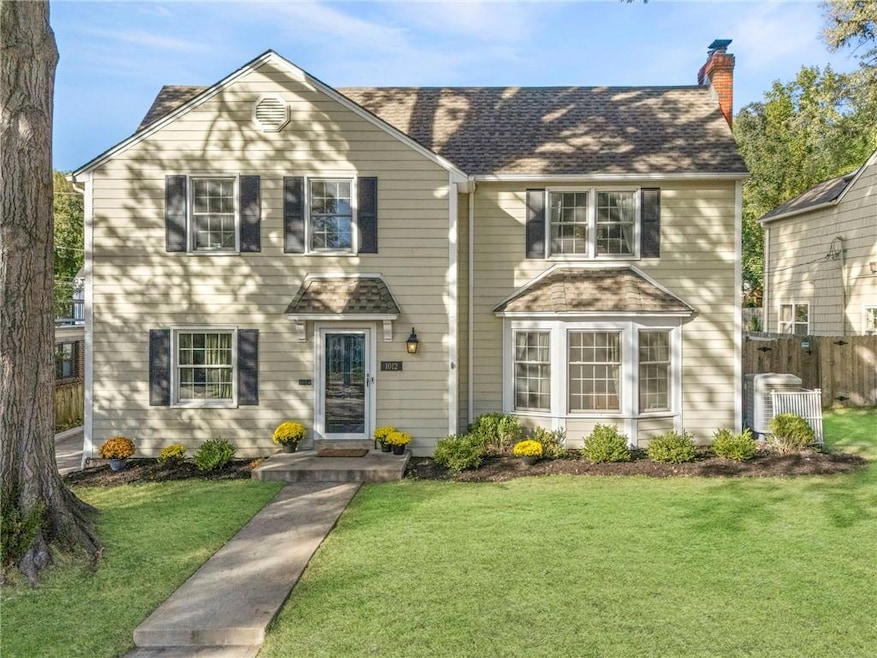 For Sale $695,000 • Co-Listing Agent