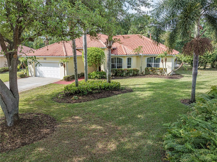 5873 Pine Ridge Cir, Vero Beach, FL 32967 - photo 1