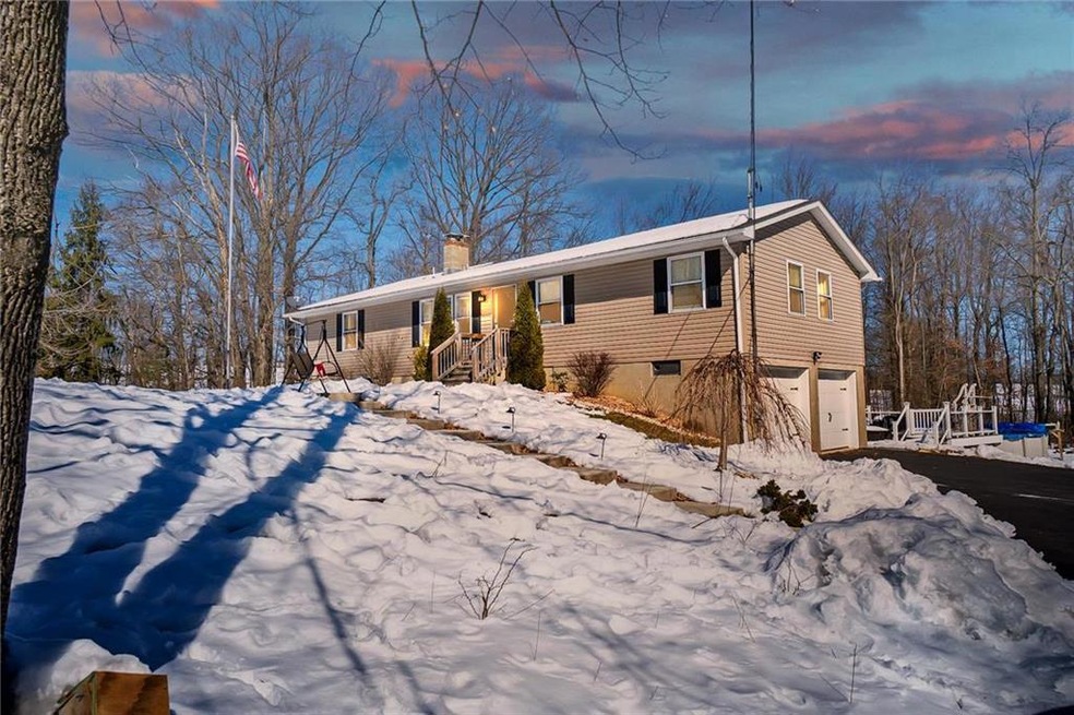 726 N Summit Rd, Bath, PA 18014 - photo 1