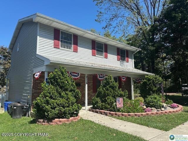 216 Blaine St, Bangor, PA 18013 - photo 1