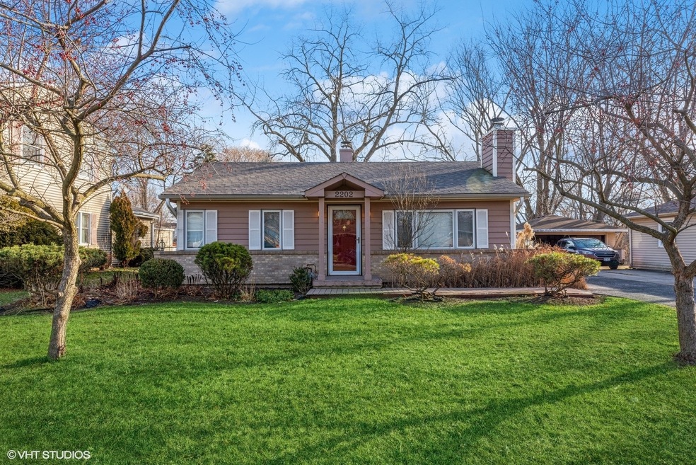 2202 Flicker Ln, Rolling Meadows, IL 60008 - photo 1