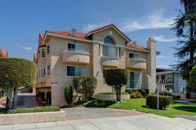 Arcadia School District and walking distance to th