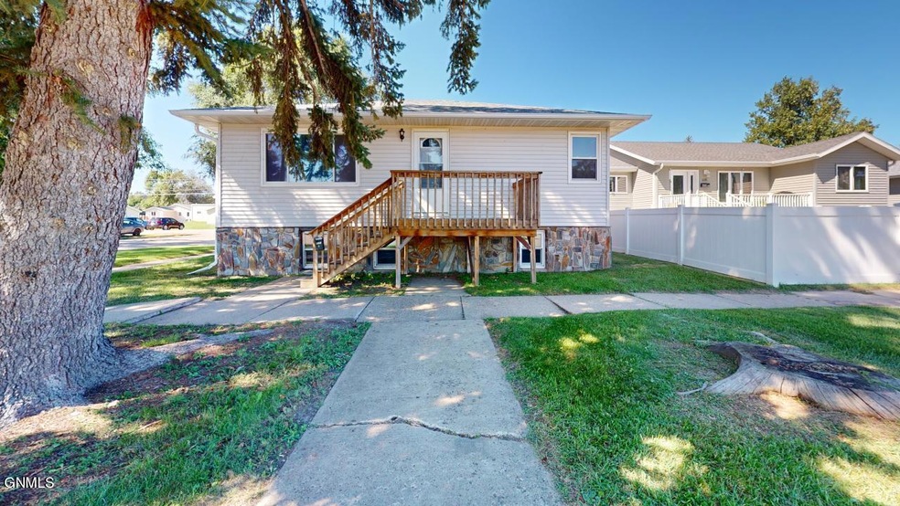 611-9th-AVE-SW-Photo-1