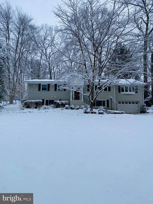 8260 Branch Rd, Annandale, VA 22003 - photo 1