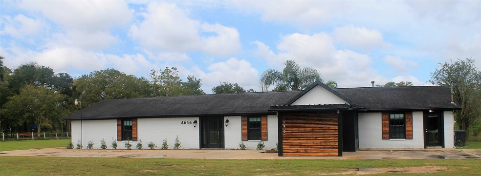 4656 Fm 521 Rd, Brazoria, TX 77422 - photo 1