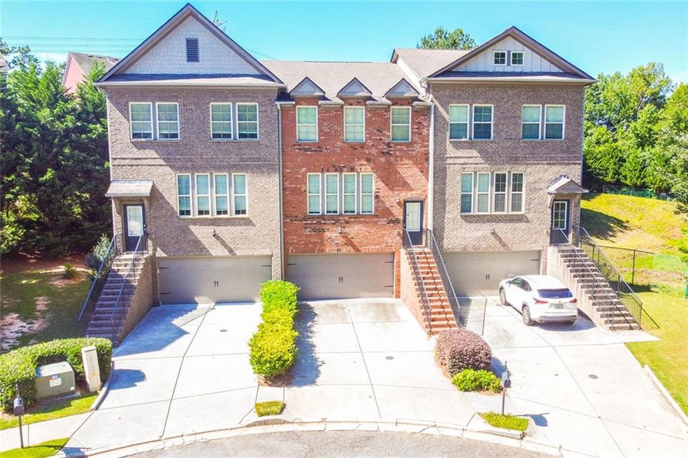 Front view of home