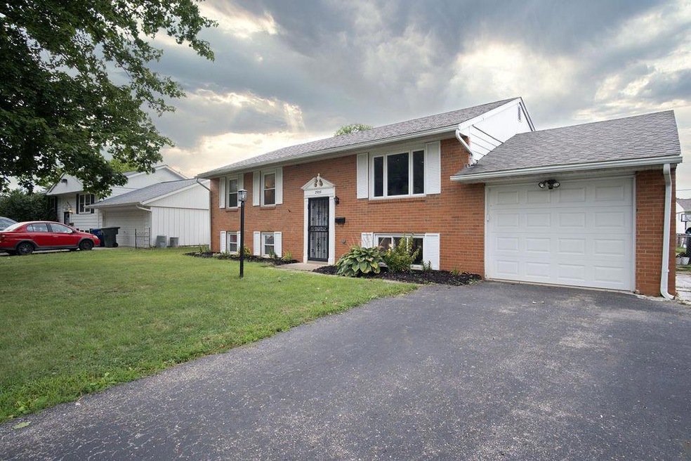 2908N.GreshamRd-
