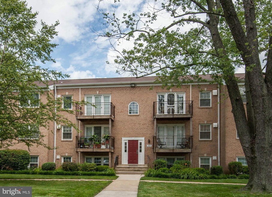 9463 Fairfax Blvd unit 303, Fairfax, VA 22031 - photo 1