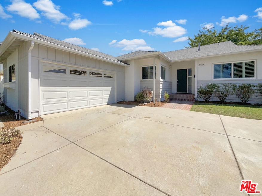 13864 Lexicon Ave, Sylmar, CA 91342 - photo 1