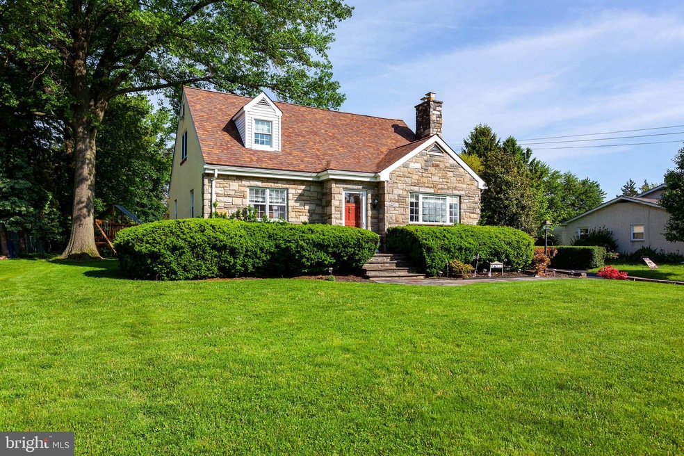 1510 N Hills Ave, Willow Grove, PA 19090 - photo 1