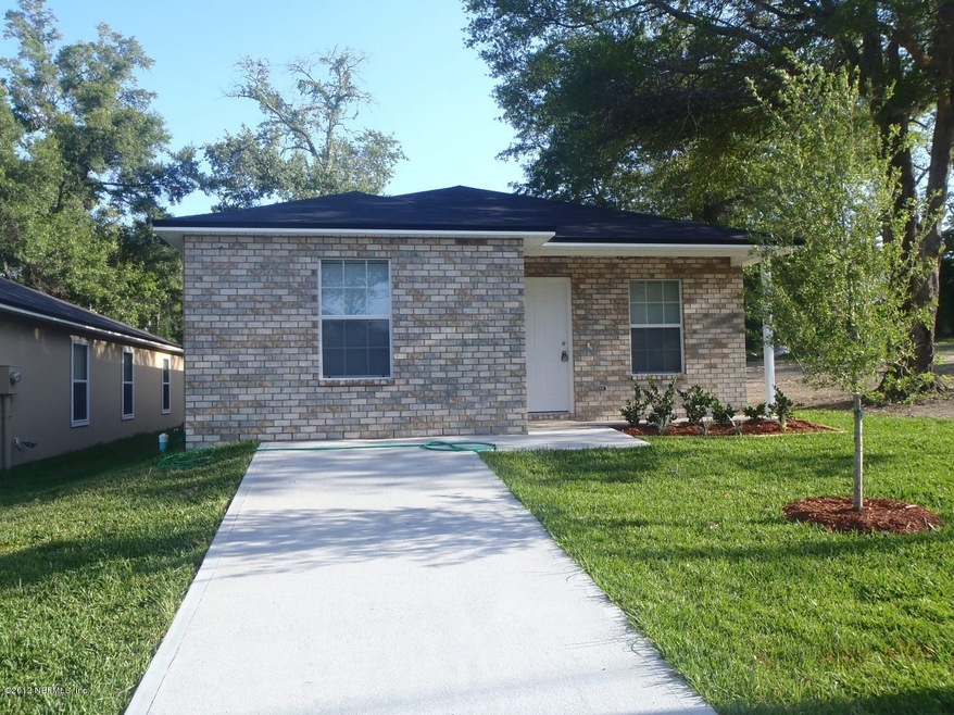 1251 Ellis Rd S, Jacksonville, FL 32205 - photo 1