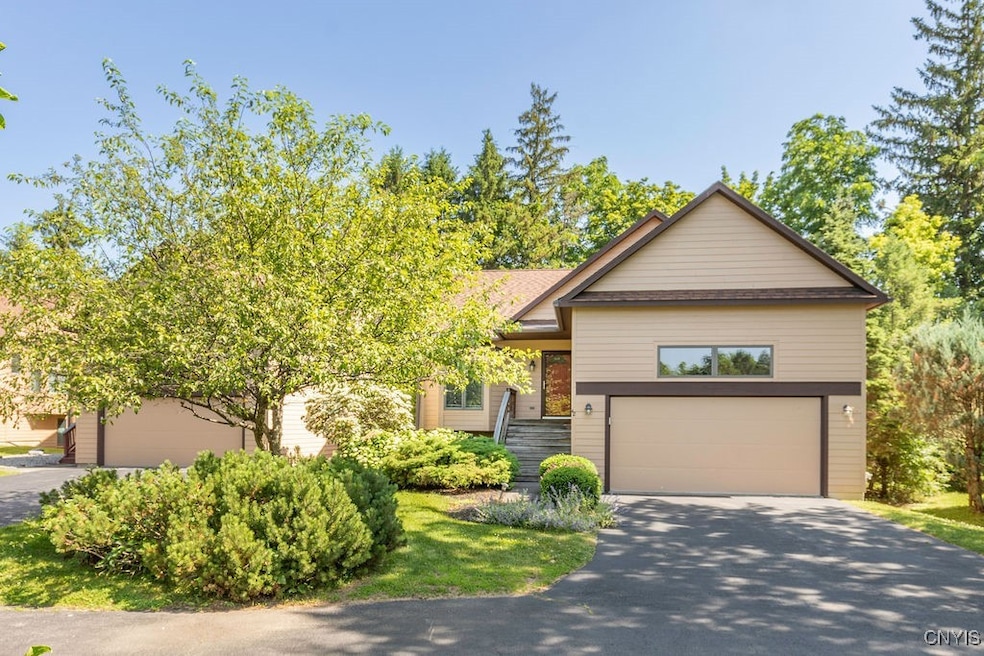 42 Nursery Ln, Syracuse, NY 13210 - photo 1