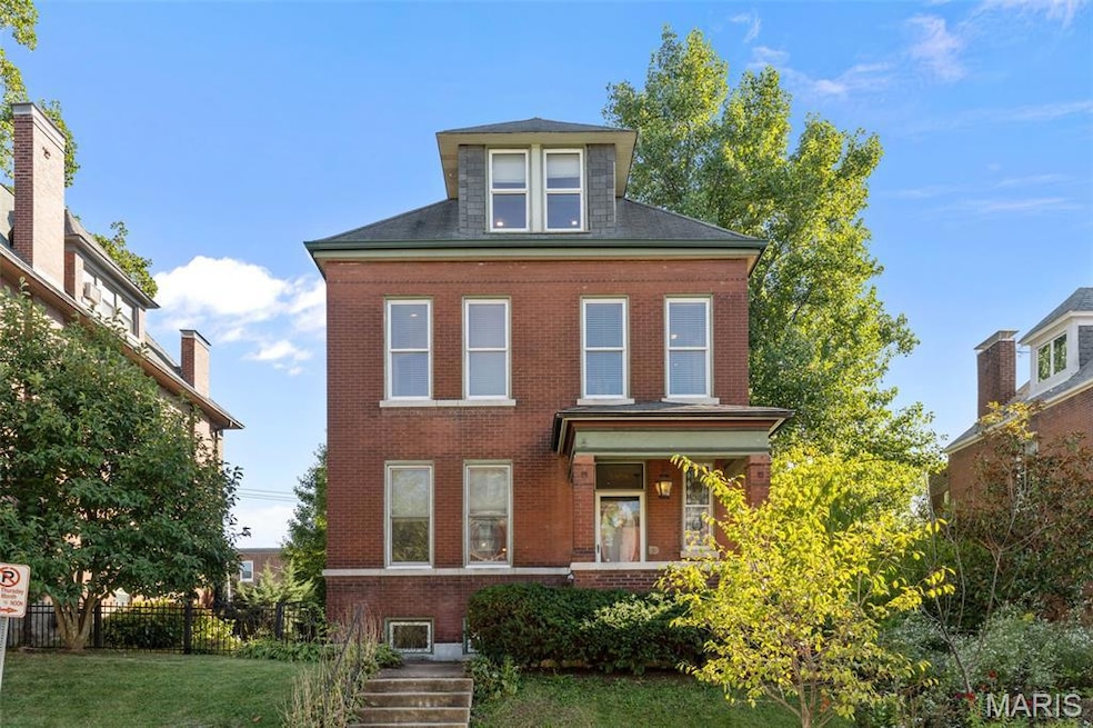 Under Contract $549,900