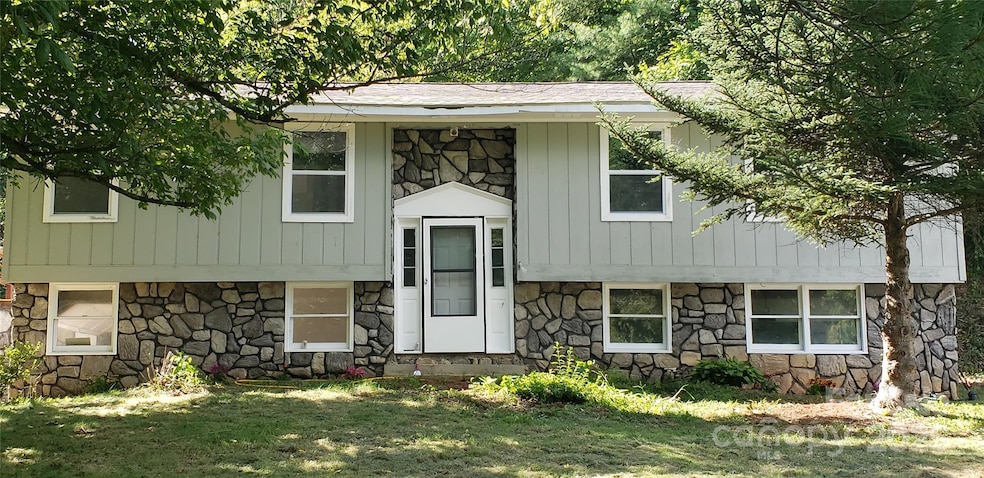 4755 US 23 Hwy, Mars Hill, NC 28754 - photo 1