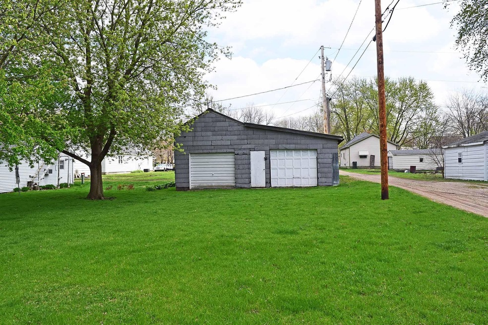 414 State Street, Boone - Lot with Garag