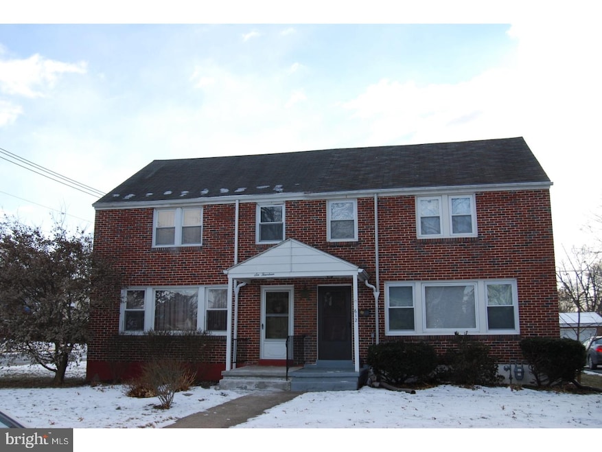 612 Emerson Ave, Reading, PA 19605 - photo 1