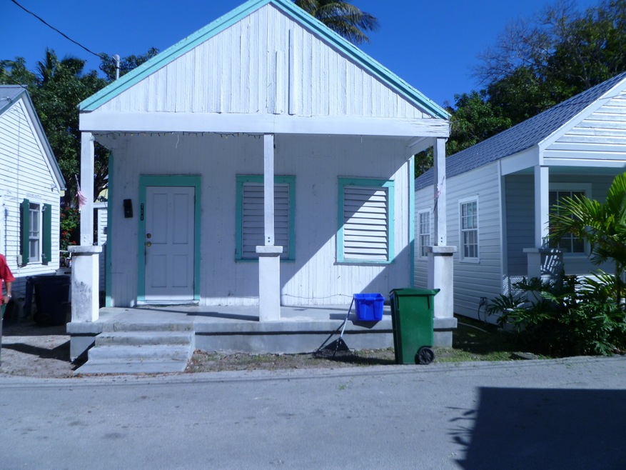 711 Front