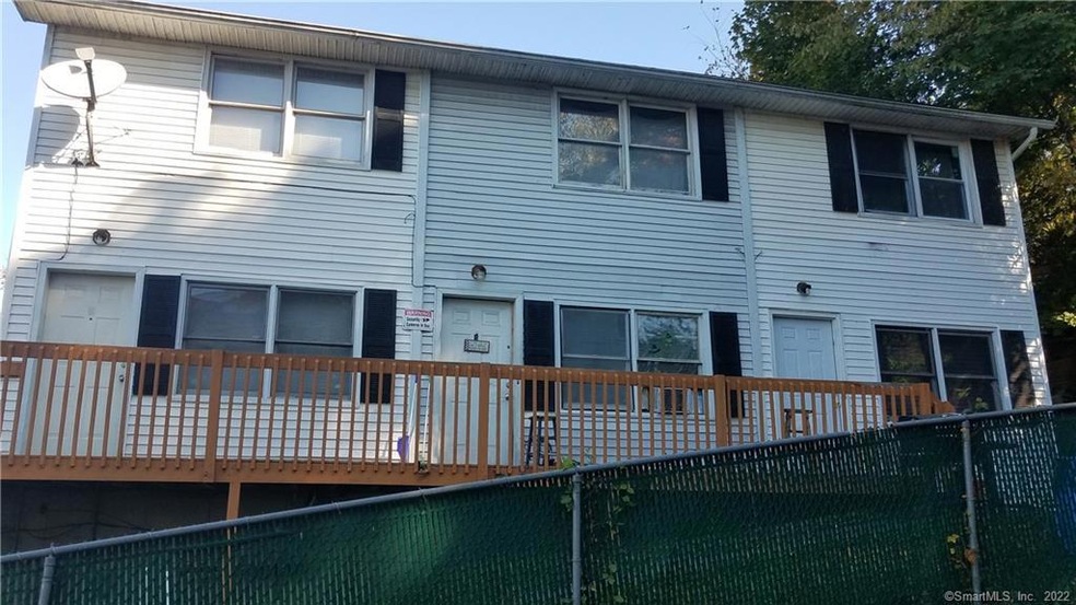 404 Waterville St unit A, Waterbury, CT 06710 - photo 1