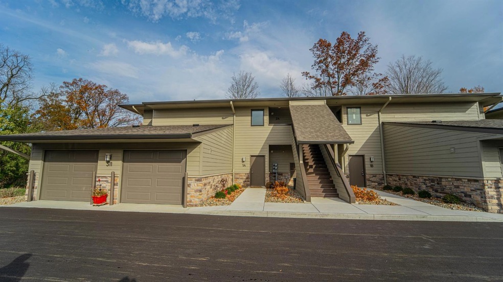 311 Legacy Ln unit 1B, La Porte, IN 46350 - photo 1