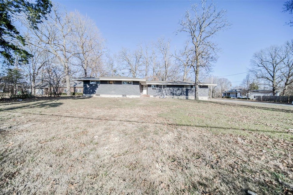 649 Salem Ave, Rolla, MO 65401 - photo 1