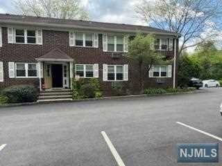 100 Pierson Miller Dr unit E20, Pompton Lakes, NJ 07442 - photo 1