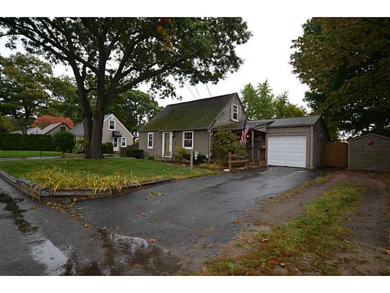 50 Grotto Ave, Warwick, RI 02888 - photo 1