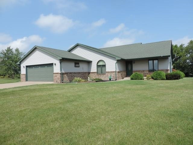 N2546 Southview Ct, Monroe, WI 53566 - photo 1